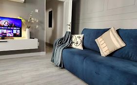 Vicky'S Boulevard Nest